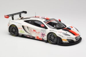 McLaren 12C GT3 #11 Art Grand Prix C. Leclerc / N. Parisy / A. Soucek Spa 24 Hours 2013 Minichamps 1:18 151131311 Metall — bild 4 av 6