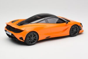 McLaren 750S McLaren Orange TopSpeed 1:18 TS0547 Metall — bild 2 av 6