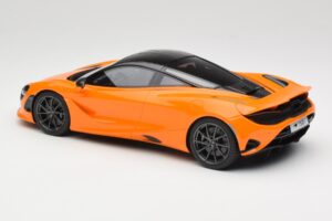 McLaren 750S McLaren Orange TopSpeed 1:18 TS0547 Metall — bild 5 av 6