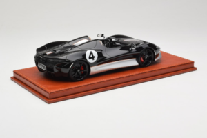 McLaren Elva Svart Silver AB Models 1:18 REMC022 Resin — bild 3 av 7