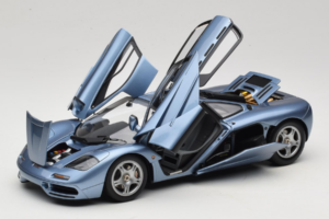 McLaren F1 Blå LCD 1:18 LCD18014-BU Metall — bild 2 av 8