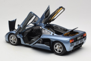 McLaren F1 Blå LCD 1:18 LCD18014-BU Metall — bild 5 av 8