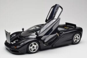 McLaren F1 Blue Metallic Minichamps 1:12 530133130 Metall — bild 2 av 8