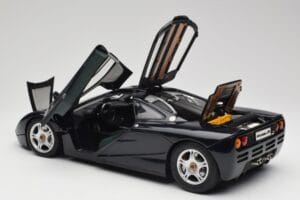 McLaren F1 Dark Blue Metallic Minichamps 1:12 530133128 Metall — bild 6 av 9