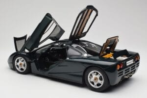 McLaren F1 Dark Green Metallic Minichamps 1:12 530133127 Metall — bild 6 av 9