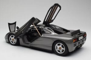 McLaren F1 Dark Silver Minichamps 1:12 530133124 Metall — bild 5 av 8