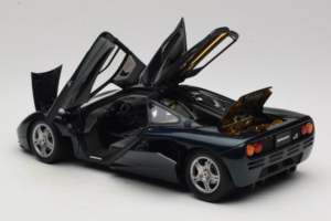 McLaren F1 Grön LCD 1:18 LCD18014-GR Metall — bild 5 av 8