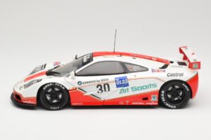 McLaren F1 GTR GT1 #30 West Competition J. Nielsen 1996 UT Models 1:18 39624 Metall — bild 4 av 8
