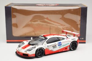 McLaren F1 GTR GT1 #30 West Competition J. Nielsen 1996 UT Models 1:18 39624 Metall — bild 8 av 8