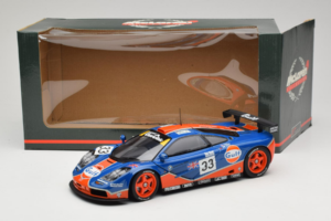 McLaren F1 GTR Gulf #33 R. Bellm / M. Weaver / J-J. Lehto 24 Hours of Le Mans 1996 UT Models 1:18 530161833 Metall — bild 8 av 8