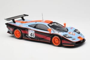 McLaren F1 GTR #41 P-H. Raphanel / C. Gounon / A. Olofsson 24 Hours of Le Mans 1997 UT Models 1:18 39727 Metall — bild 6 av 8