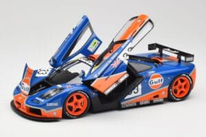 McLaren F1 GTR Gulf Racing #33 S. Bellm / A. Weaver / J. Lehto 24 Hours of Le Mans 1996 Minichamps 1:18 530133633 Metall — bild 2 av 8