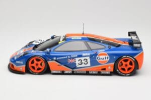 McLaren F1 GTR Gulf Racing #33 S. Bellm / A. Weaver / J. Lehto 24 Hours of Le Mans 1996 Minichamps 1:18 530133633 Metall — bild 4 av 8