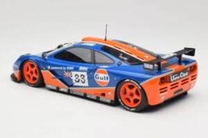 McLaren F1 GTR Gulf Racing #33 S. Bellm / A. Weaver / J. Lehto 24 Hours of Le Mans 1996 Minichamps 1:18 530133633 Metall — bild 7 av 8