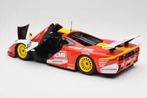 McLaren F1 GTR Gulf Team Davidoff #40 D. O'Rourke / G. Sugden / J. Auberlein 24 Hours of Le Mans 1998 Minichamps 1:18 5301338 — bild 5 av 8