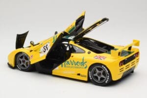 McLaren F1 GTR Harrods Mach One Racing #51 A. Wallace / D. Bell / J. Bell 24 Hours of Le Mans 1995 Minichamps 1:18 530133551  — bild 5 av 8