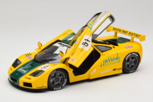 McLaren F1 GTR #51 Mach One Racing Le Mans 1995 UT Models 1:18 530151851 Metall — bild 2 av 8