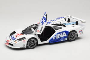 McLaren F1 GTR #9 P. Kox / R. Ravaglia FIA GT Championship 1997 UT Models 1:18 39711 Metall — bild 2 av 8
