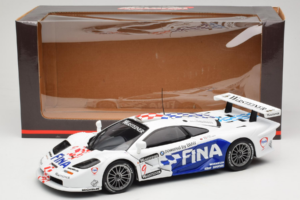 McLaren F1 GTR #9 P. Kox / R. Ravaglia FIA GT Championship 1997 UT Models 1:18 39711 Metall — bild 8 av 8
