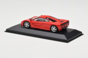 McLaren F1 Röd Minichamps 1:43 433133438 Metall — bild 3 av 4
