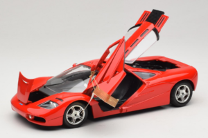 McLaren F1 High Mirror Light Red Guiloy 1:18 67505 Metall — bild 2 av 8