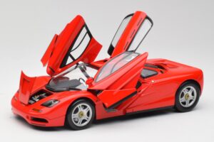 McLaren F1 Magma Röd Minichamps 1:18 530133422 Metall — bild 2 av 8
