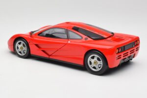 McLaren F1 Magma Röd Minichamps 1:18 530133422 Metall — bild 7 av 8