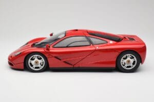 McLaren F1 Röd Minichamps 1:12 530133125 Metall — bild 5 av 9