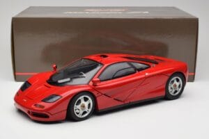 McLaren F1 Röd Minichamps 1:12 530133125 Metall — bild 9 av 9