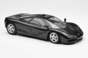 McLaren F1 Road Car Svart AUTOart 1:18 76002 Metall — bild 6 av 8