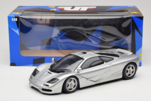 McLaren F1 Silver UT Models 1:18 530133180-R1 Metall — bild 8 av 8