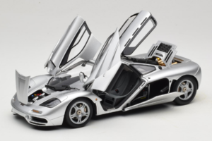 McLaren F1 Silver LCD 1:18 LCD18014-SI Metall — bild 2 av 8