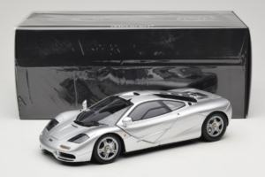 McLaren F1 Silver LCD 1:18 LCD18014-SI Metall — bild 8 av 8