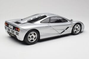 McLaren F1 Silver Minichamps 1:12 530133129 Metall — bild 3 av 8