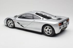 McLaren F1 Silver Minichamps 1:12 530133129 Metall — bild 7 av 8