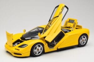 McLaren F1 Gul Minichamps 1:12 530133121 Metall — bild 2 av 9