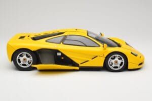 McLaren F1 Gul Minichamps 1:12 530133121 Metall — bild 4 av 9