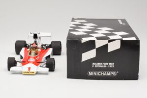 McLaren M23 Ford #1 E. Fittipaldi F1 1975 Minichamps 1:18 530751801 Metall — bild 8 av 9