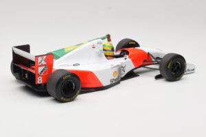 McLaren MP4/8 Ford #8 A. Senna Winner Australian GP 1993 Minichamps 1:18 540933838 Metall — bild 2 av 7