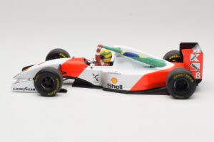 McLaren MP4/8 Ford #8 A. Senna Winner Australian GP 1993 Minichamps 1:18 540933838 Metall — bild 4 av 7