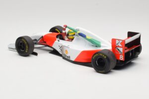 McLaren MP4/8 Ford #8 A. Senna Winner Australian GP 1993 Minichamps 1:18 540933838 Metall — bild 6 av 7