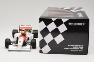 McLaren MP4/8 Ford #8 A. Senna Winner European GP Donington 1993 Minichamps 1:18 540931848 Metall — bild 6 av 6