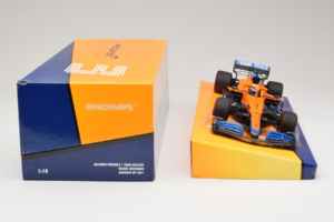 McLaren MCL35M Mercedes #3 D. Ricciardo McLaren F1 Team Bahrain Grand Prix 2021 Minichamps 1:18 533211803 Resin — bild 6 av 7