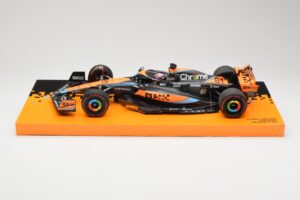 McLaren MCL60 #81 O. Piastri Australian GP 2023 Minichamps 1:18 533231881 Metall