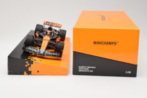 McLaren MCL60 #81 O. Piastri Australian GP 2023 Minichamps 1:18 533231881 Metall — bild 5 av 5