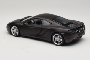 McLaren MP4-12C Matt Black Minichamps 1:18 110133021 Metall — bild 7 av 8