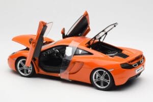 McLaren MP4-12C Orange AUTOart 1:18 76006 Metall — bild 5 av 8