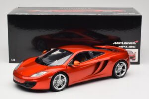 McLaren MP4-12C Orange Metallic Minichamps 1:18 110133020 Metall — bild 8 av 8
