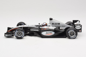 McLaren MP4-19 Mercedes J.P. Montoya Test Car 2005 Minichamps 1:18 533051880 Metall — bild 3 av 7
