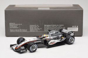 McLaren MP4-20 Mercedes #10 J.P. Montoya F1 2005 Minichamps 1:18 B66962338 Metall — bild 6 av 6